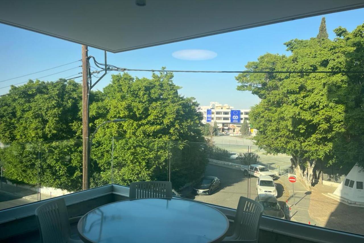 Phaedrus Living Coral Suites Aura Larnaca Eksteriør billede